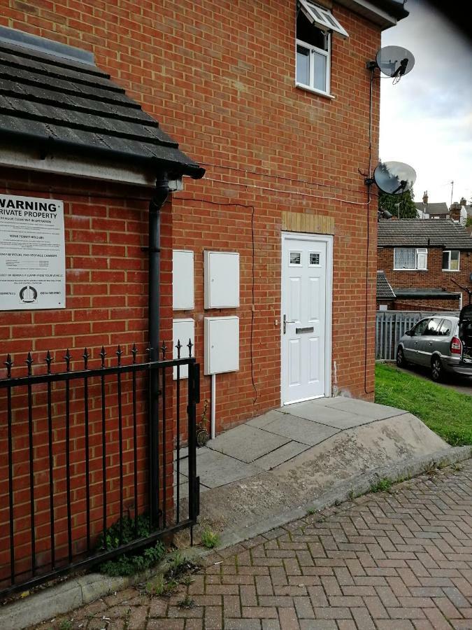 Metrolets 2 Apartment Luton  Exterior photo